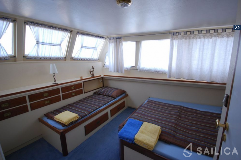 Fleur de Lys - Yacht Charter Sailica
