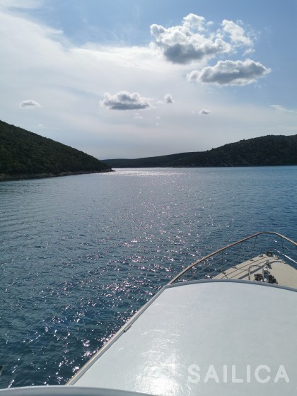 Fleur de Lys - Yacht Charter Sailica