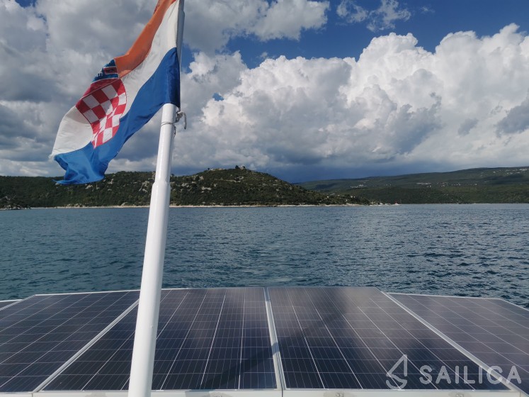 Fleur de Lys - Yacht Charter Sailica