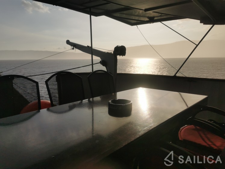 Fleur de Lys - Yacht Charter Sailica
