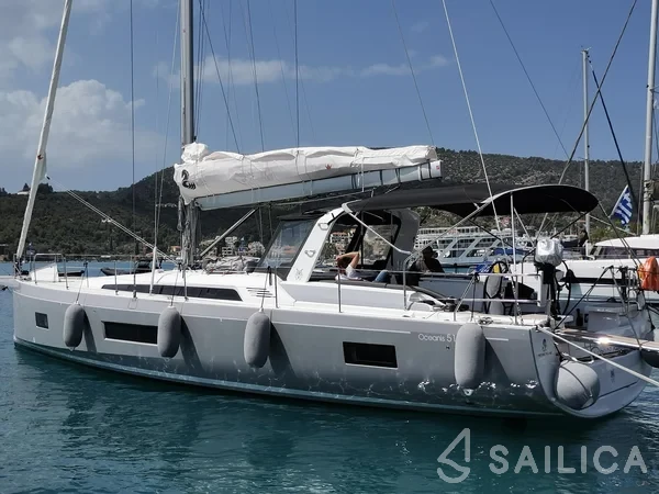 Oceanis 51.1 - Yacht Charter Sailica