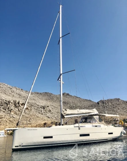 Dufour 430 Grand Large - Yacht Charter Sailica