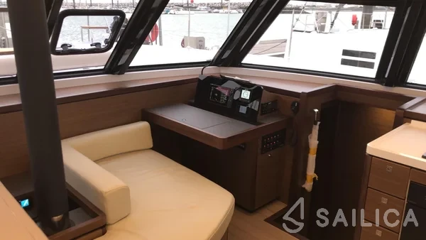 Nautitech 46 Fly - Yacht Charter Sailica