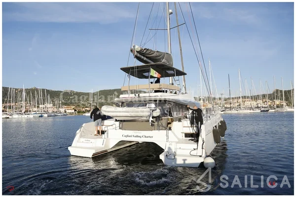 Nautitech 46 Fly - Yacht Charter Sailica