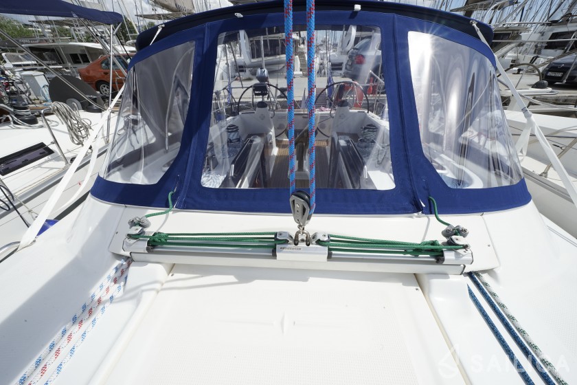 Bavaria 43 Cruiser - Yacht Charter Sailica