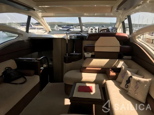 Azimut 43 - Yacht Charter Sailica