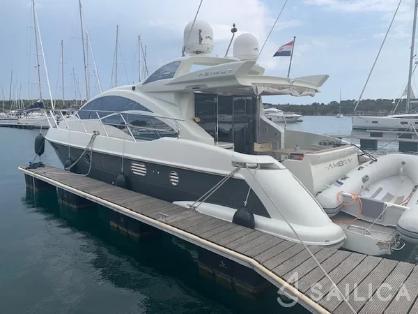 Azimut 43 - Yacht Charter Sailica