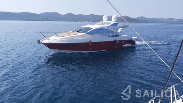 Azimut 43 - Yacht Charter Sailica