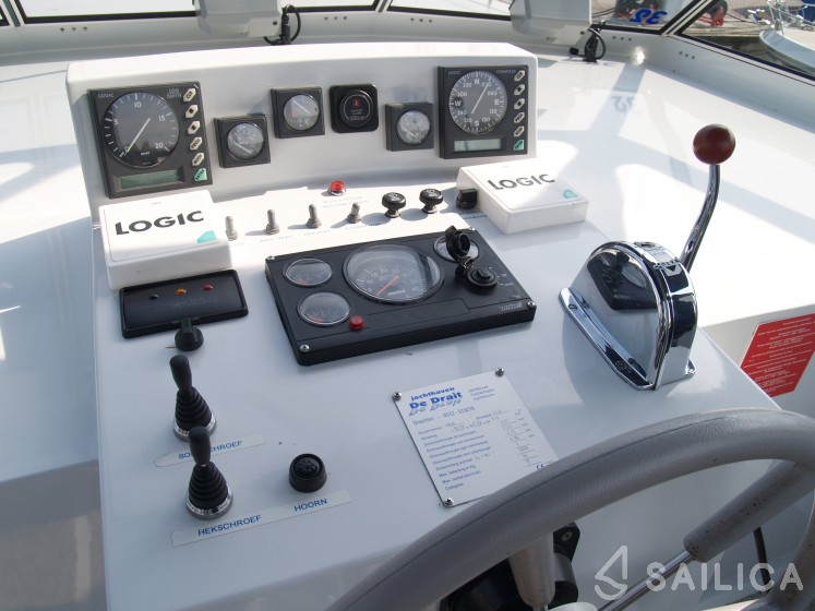 De Drait Renal 45 - Yacht Charter Sailica