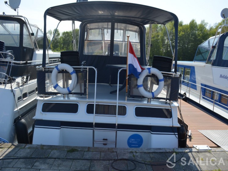 De Drait Valkkruiser 1350 - Yacht Charter Sailica