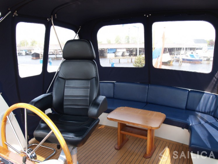De Drait Classicline 1300 - Yacht Charter Sailica