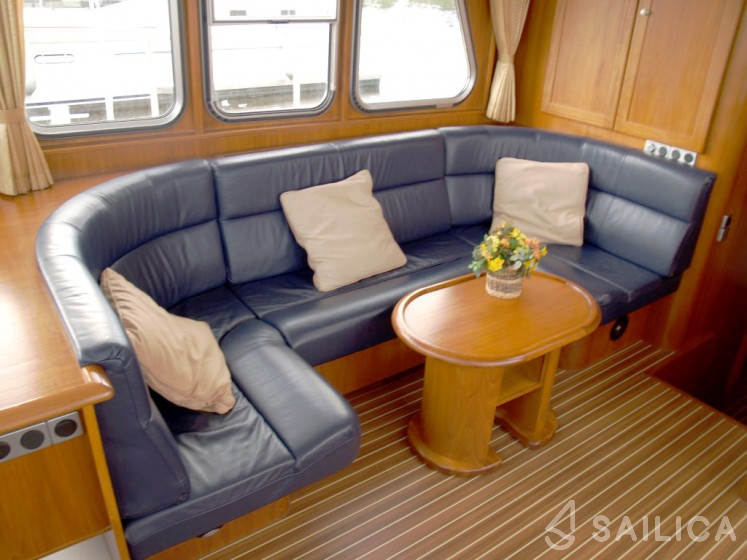 De Drait Classicline 1300 - Yacht Charter Sailica