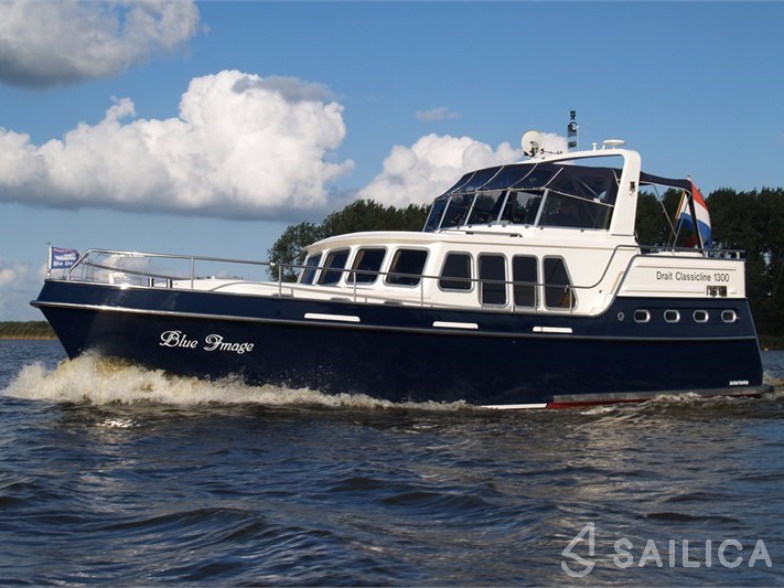De Drait Classicline 1300 - Yacht Charter Sailica