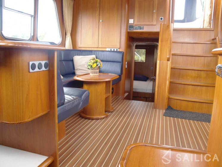 De Drait Classicline 1300 - Yacht Charter Sailica