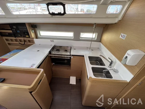 Sun Odyssey 440 - Yacht Charter Sailica