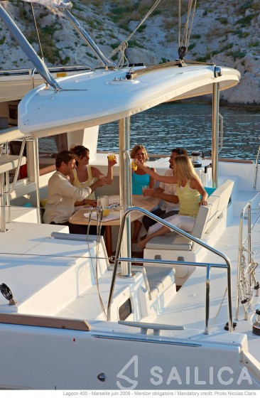 Lagoon 400 S2 - Yacht Charter Sailica
