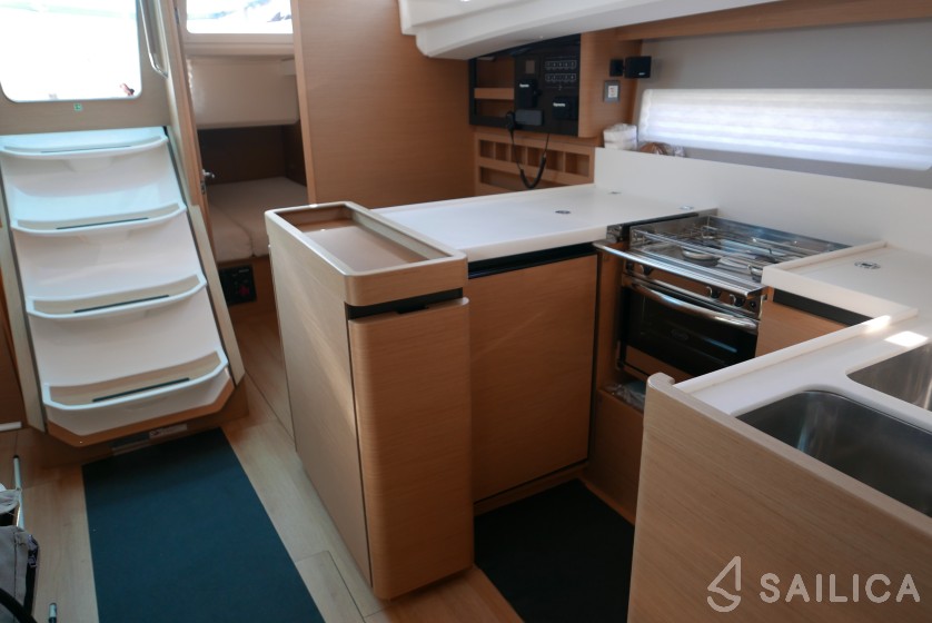 Sun Odyssey 440 - Yacht Charter Sailica