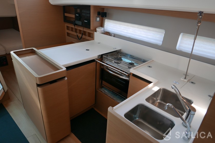 Sun Odyssey 440 - Yacht Charter Sailica