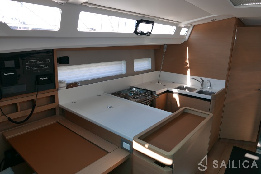 Sun Odyssey 440 - Yacht Charter Sailica