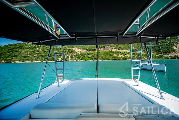Bali 4.1 - Yacht Charter Sailica