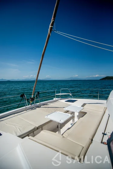 Bali 4.1 - Yacht Charter Sailica