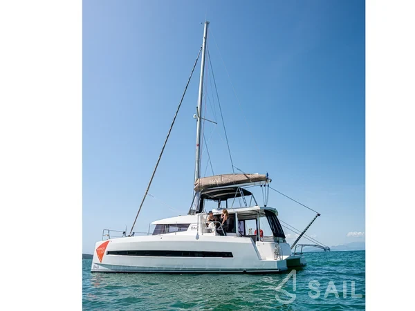 Bali 4.1 - Yacht Charter Sailica