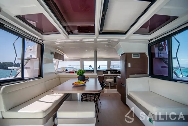 Bali 4.1 - Yacht Charter Sailica