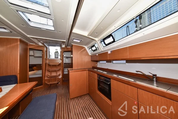 Bavaria 46 Cruiser - Yacht Charter Sailica