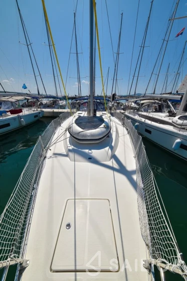 Bavaria 46 Cruiser - Yacht Charter Sailica