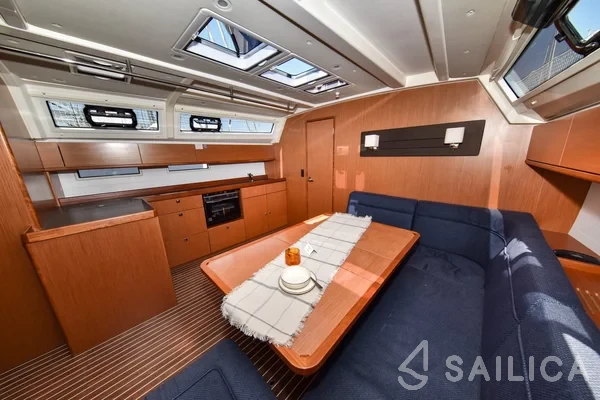 Bavaria 46 Cruiser - Yacht Charter Sailica