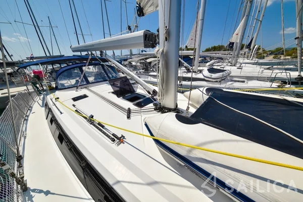 Bavaria 46 Cruiser - Yacht Charter Sailica