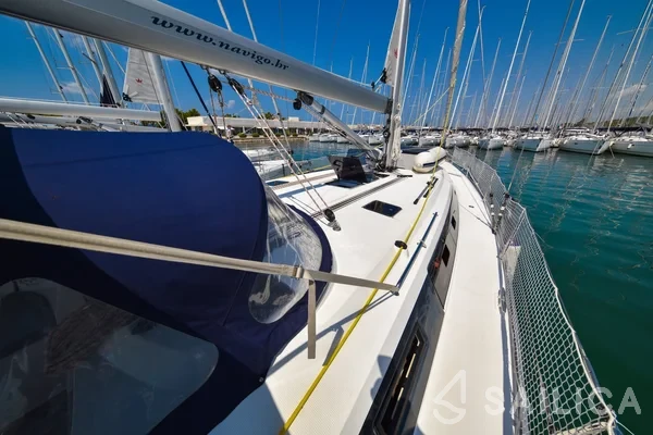 Bavaria 46 Cruiser - Yacht Charter Sailica