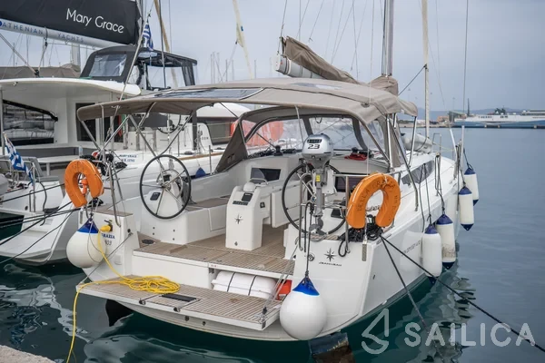 Sun Odyssey 410 - Yacht Charter Sailica
