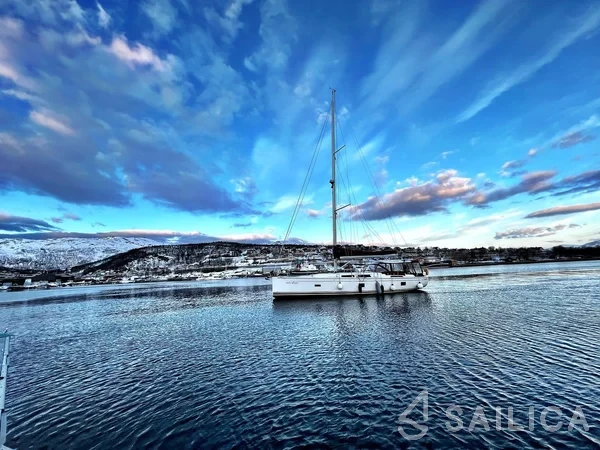 Hanse 458 - Yacht Charter Sailica