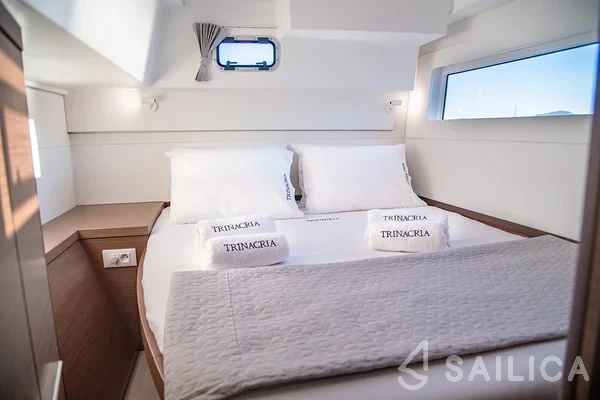 Lagoon 40 - Yacht Charter Sailica