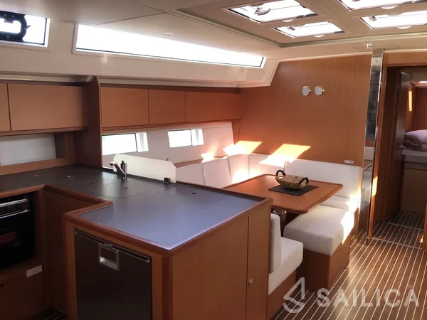 Bavaria C50 - Yacht Charter Sailica