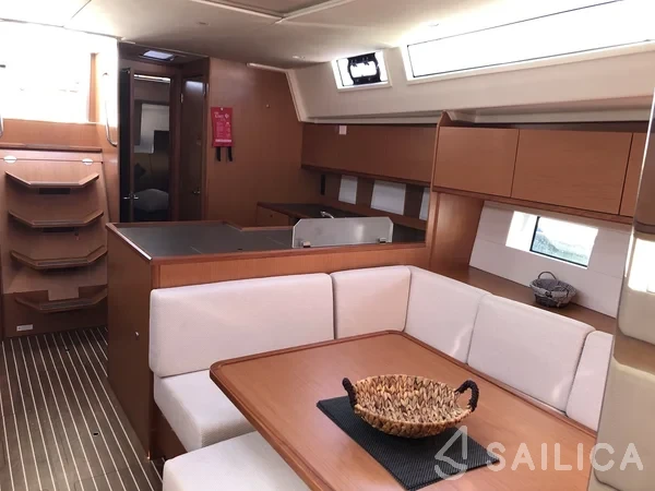 Bavaria C50 - Yacht Charter Sailica