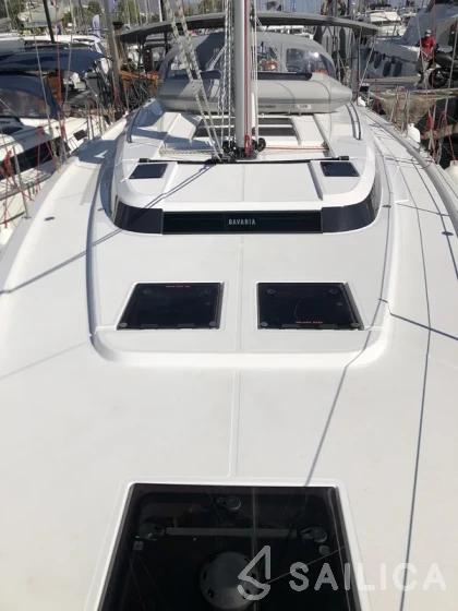 Bavaria C50 - Yacht Charter Sailica