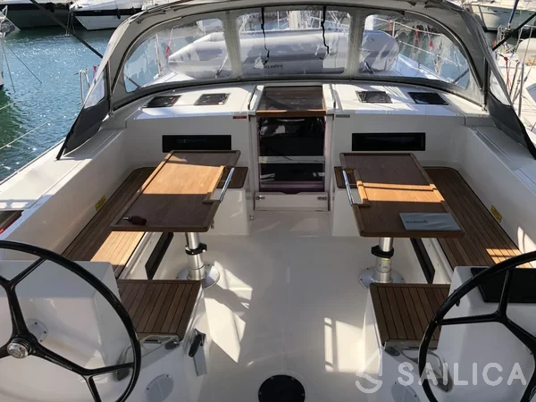 Bavaria C50 - Yacht Charter Sailica