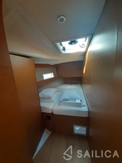 Sun Odyssey 490 - Yacht Charter Sailica