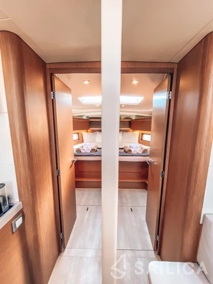 Oceanis 46.1 - Yacht Charter Sailica