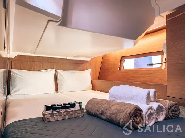 Oceanis 46.1 - Yacht Charter Sailica
