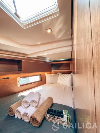 Oceanis 46.1 - Yacht Charter Sailica