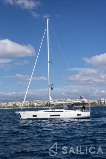 Oceanis 46.1 - Yacht Charter Sailica
