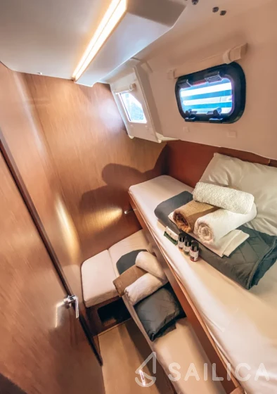 Oceanis 46.1 - Yacht Charter Sailica