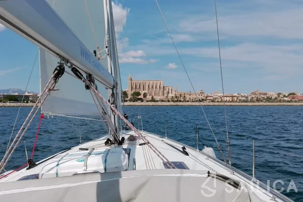 Bavaria 45 Cruiser - Yacht Charter Sailica