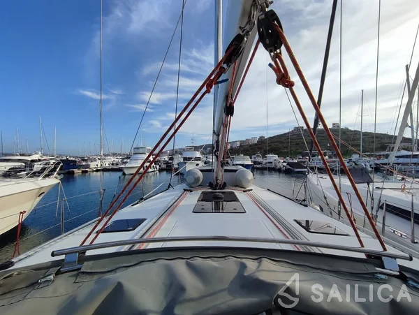 Bavaria 46 Cruiser - Yacht Charter Sailica