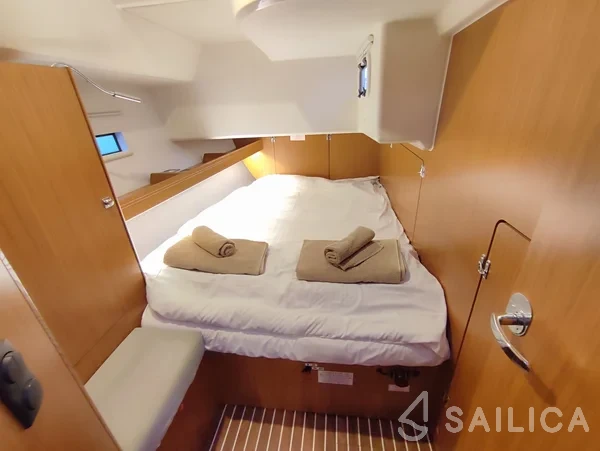 Bavaria 46 Cruiser - Yacht Charter Sailica