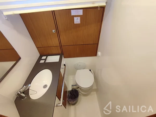 Bavaria 46 Cruiser - Yacht Charter Sailica