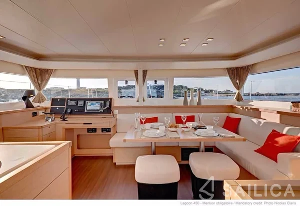 Lagoon 450  Flybridge - Yacht Charter Sailica